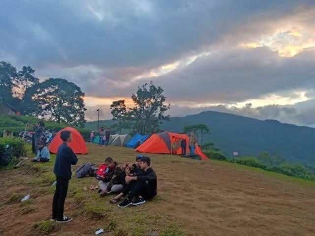 Tapian Ratu Camp Real Bukittinggi Buitenkant foto