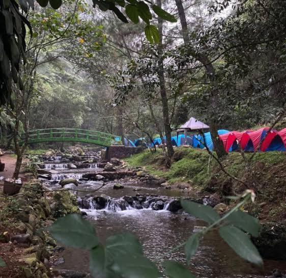 Tapian Ratu Camp Real Bukittinggi Buitenkant foto