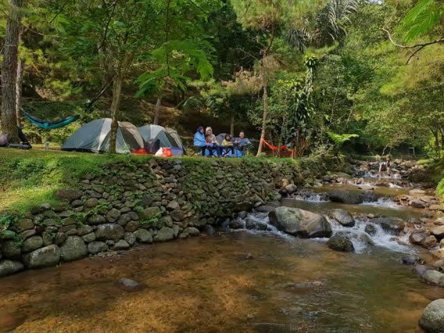 Tapian Ratu Camp Real Bukittinggi Buitenkant foto