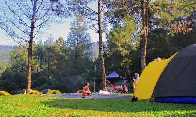 Tapian Ratu Camp Real Bukittinggi Buitenkant foto