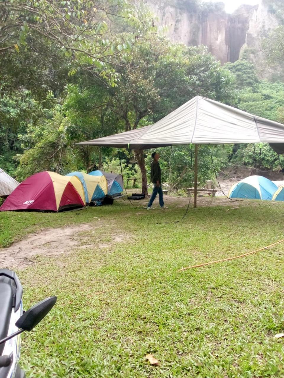 Tapian Ratu Camp Real Bukittinggi Buitenkant foto