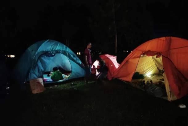 Tapian Ratu Camp Real Bukittinggi Buitenkant foto