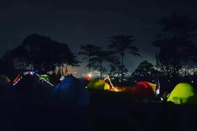 Tapian Ratu Camp Real Bukittinggi Buitenkant foto